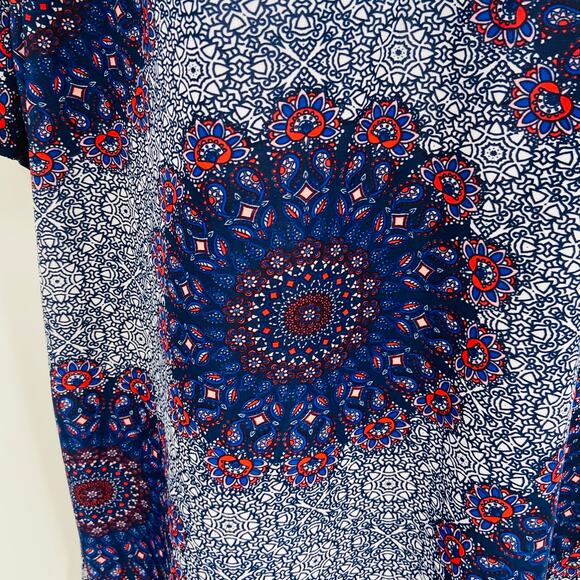 Emily Stacy Lightweight Top - Picture 3 of 5